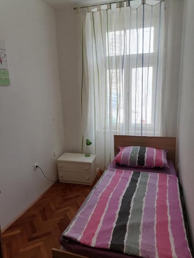 Kupus By Arena Apartment Pula Ngoại thất bức ảnh